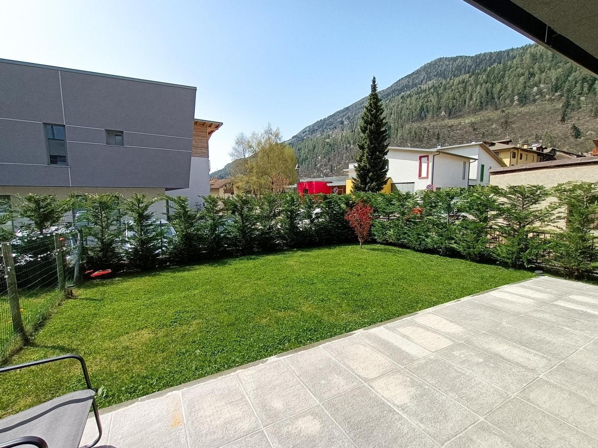 Malè Suite Svaizer Con Giardino Privato מראה חיצוני תמונה